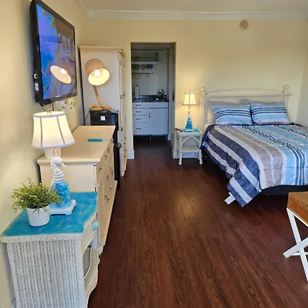 Aparthotel Sunset Cove - Water View